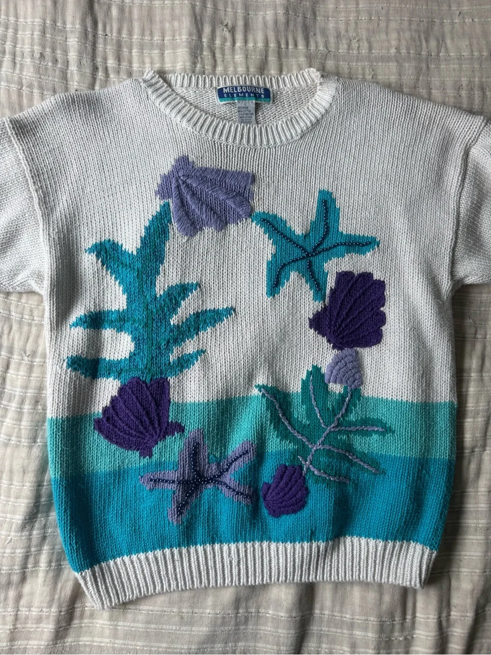 Vintage Short Sleeve Knit Sweater - White with Teal & Purple Shell Motif